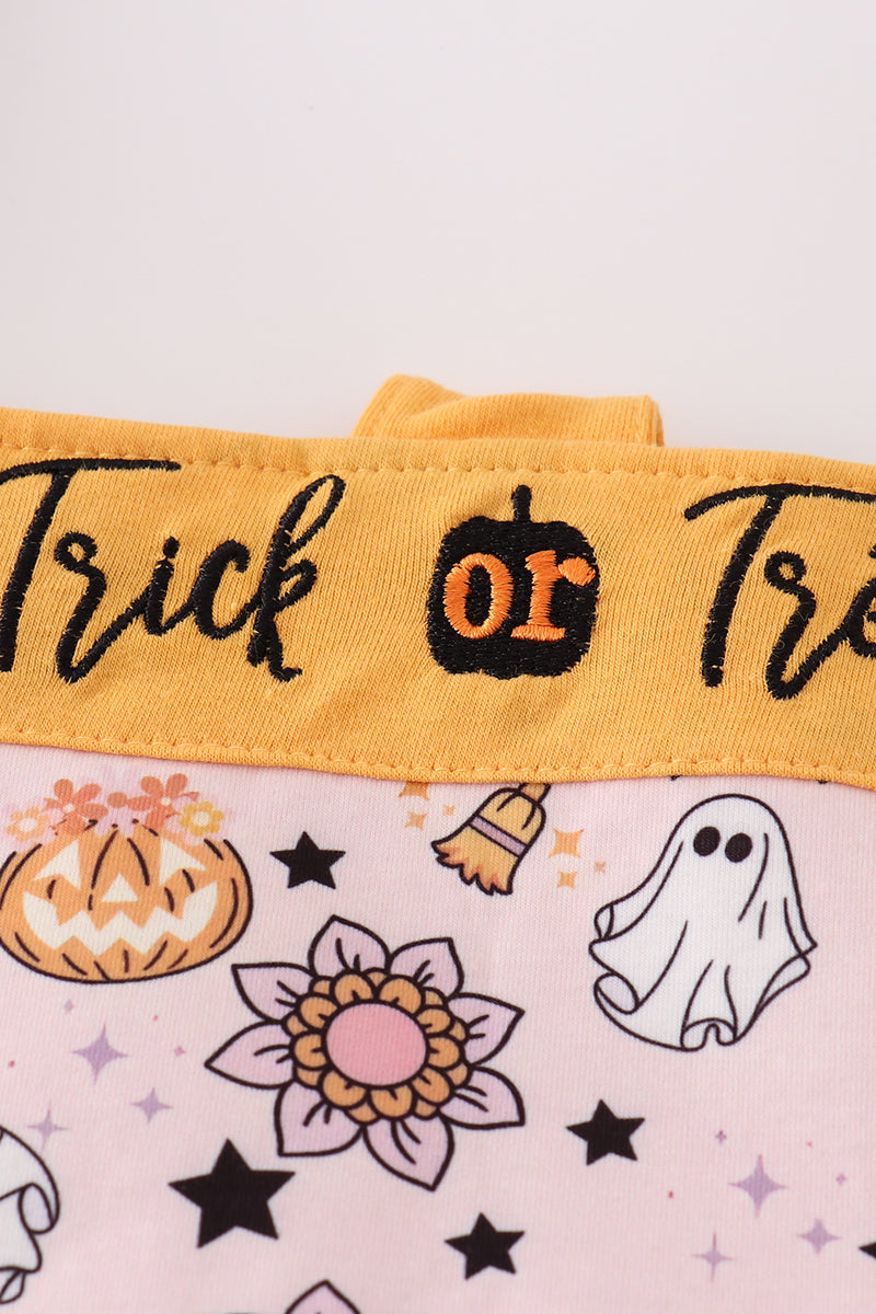 Pink halloween trick or treat bag